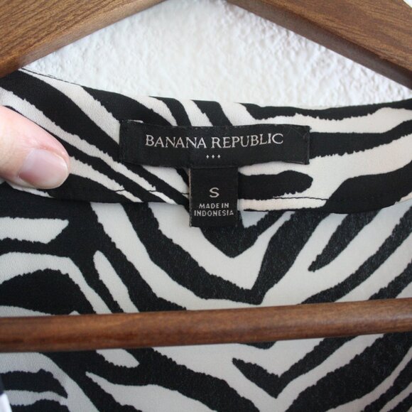 Banana Republic Zebra Pattern Flowy Blouse - Picture 3 of 4